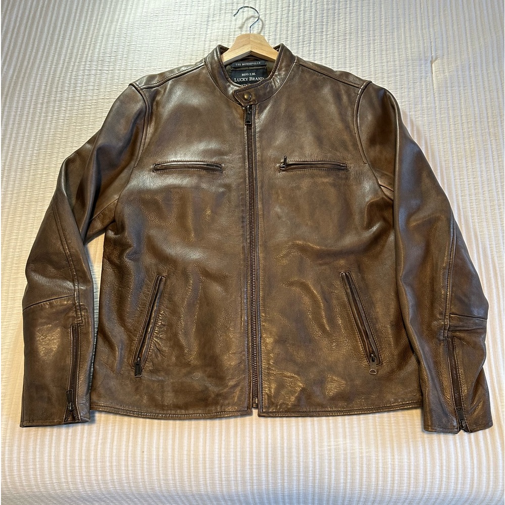 Like new Lucky brand bonneville leather jacket!!